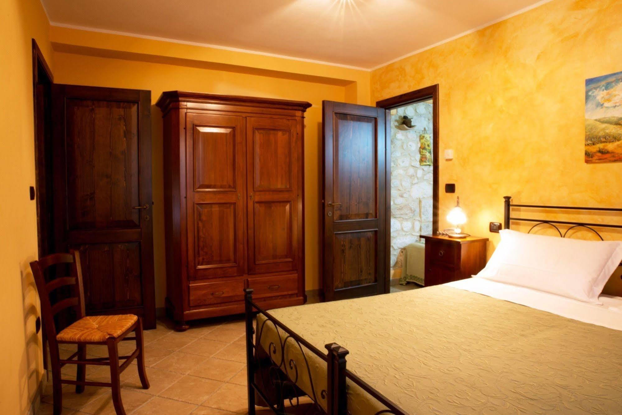 Agriturismo Il Casolare Di Nonno Mario Manoppello Exterior photo